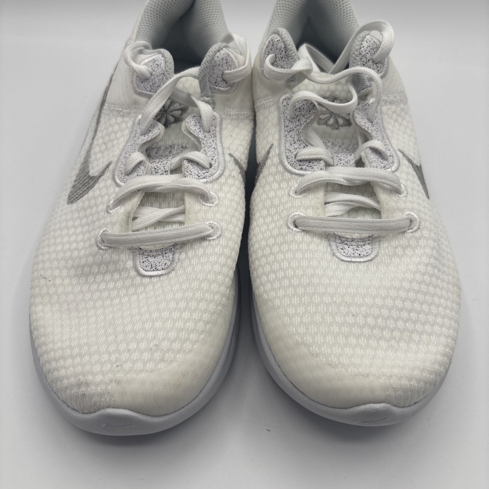 Nike Women's Flex Experience Run 11 Shoes White/Pure Platinum DH8254-100 Sz 8w - Picture 2 of 16